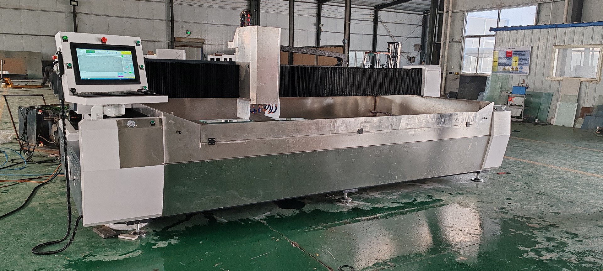 1744852591109685.jpg 6d5f2d7f99ae7fdbd7c6a4c3de40555a.JPG