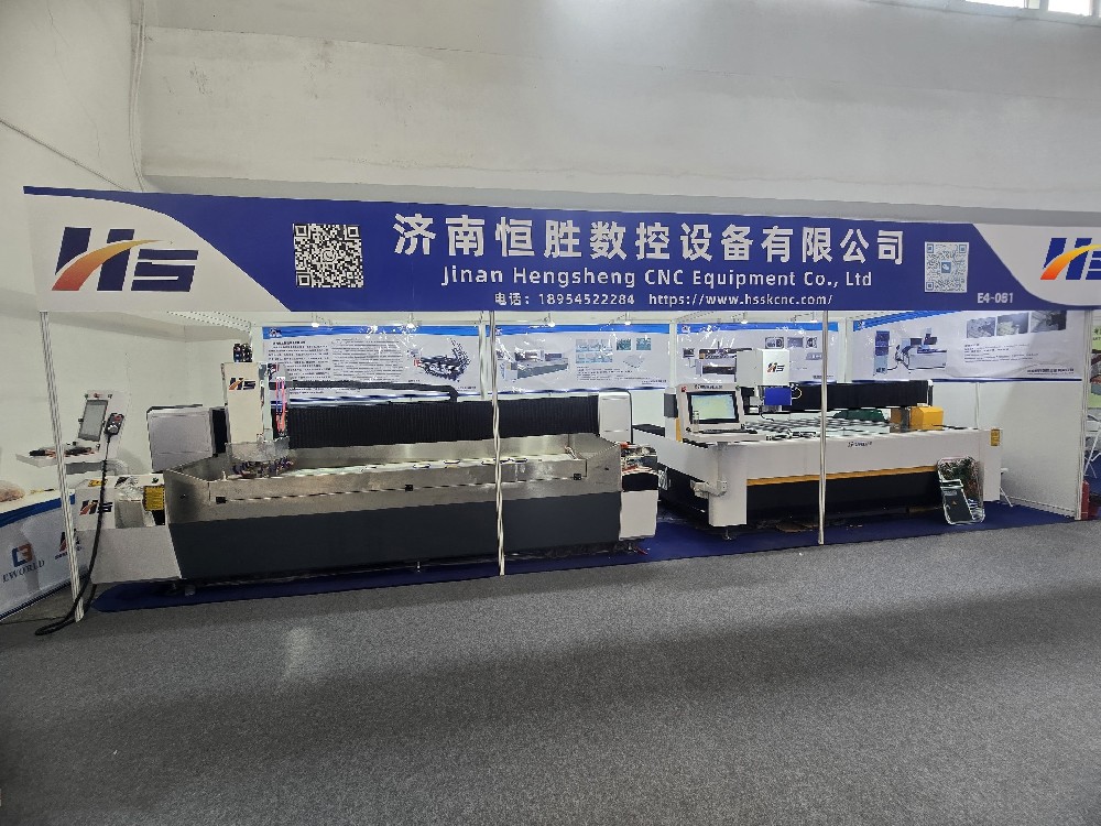 恒胜数控携创新科技闪耀第13届中国玻璃展，赋能玻璃智造新未来